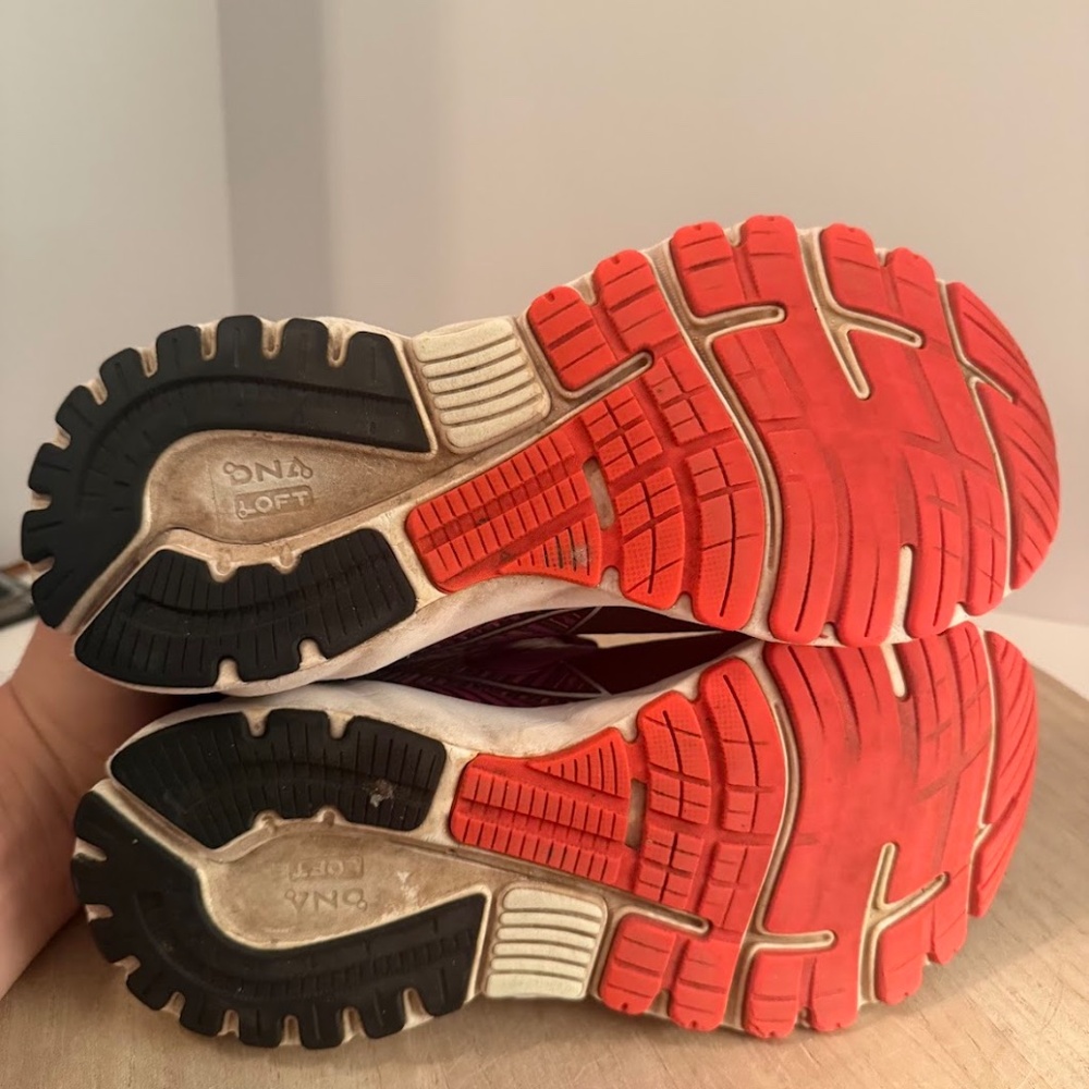 Brooks Adrenaline GTS 19 Women’s Running Shoes Size 9 – Black/Purple/Coral - Picture 7 of 7